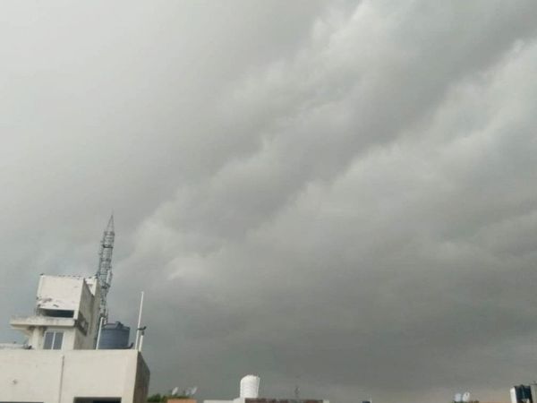 3 storey building collapsed