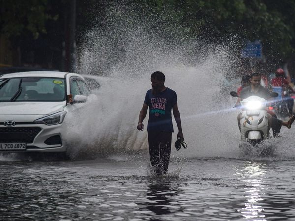 Rains in Delh