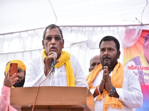 सुहेलदेव भारतीय समाज पार्टी के प्रमुख ओम प्रकाश राजभर अपने समुदाय में खास दबदबा रखते हैं