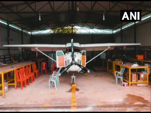 VIDEO: घर की छत पर मुंबई के पायलट ने बनाया 6 सीटर एयरक्राफ्ट, 4 वर्ष की मेहनत लाई रंग