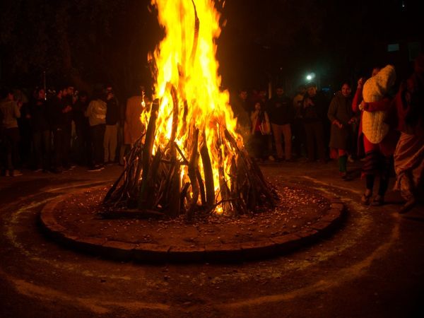 लोहड़ी का पर्व हर साल 13 को मनाया जाता है।