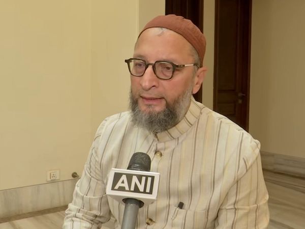 owaisi on muslim population