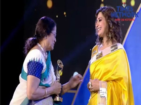 AMAZING Indians Awards 2022 Dr. Sheilu Sreenivasan