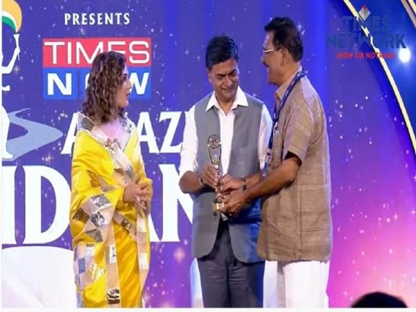 AMAZING Indians Awards 2022 Vijay Barse