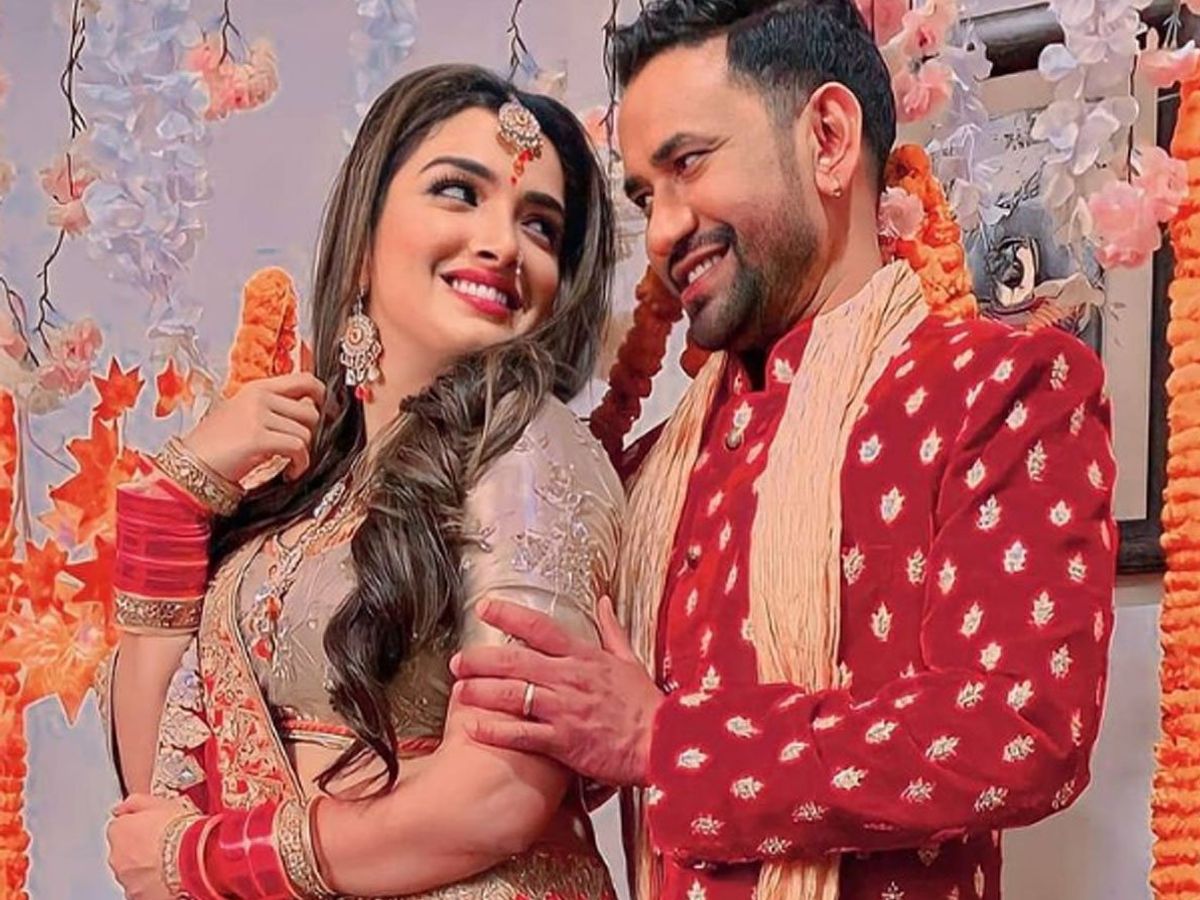 Celebrity Affair: Bhojpuri Actress amrapali dubey nirahua popular affair news know their Relationship truth-पर्दे पर हिट है आम्रपाली दुबे और निरहुआ की जोड़ी, क्या रियल लाइफ में भी पक रही ...