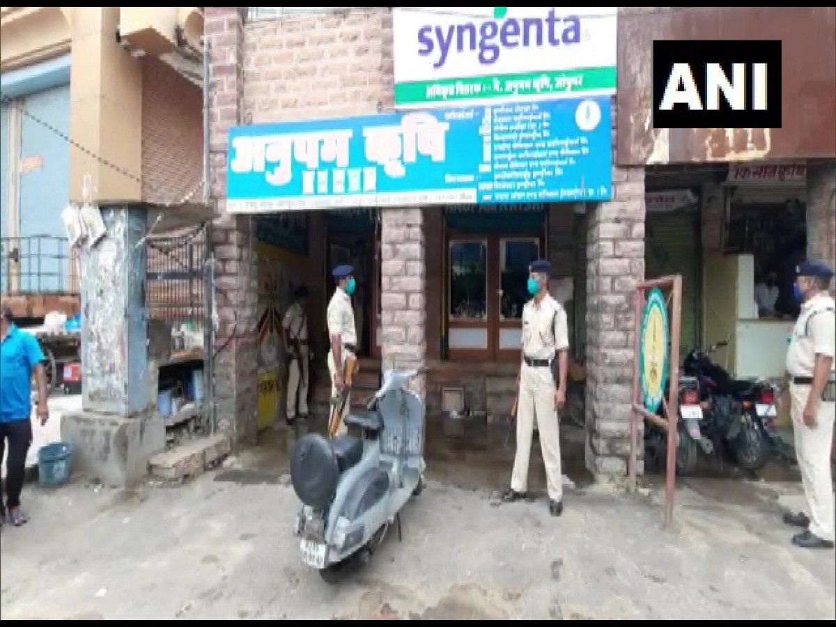 गहलोत के भाई के ठिकानों पर ED की छापेमारी, कस्टम विभाग पहले ही लगा चुका है 7 करोड़ का जुर्माना