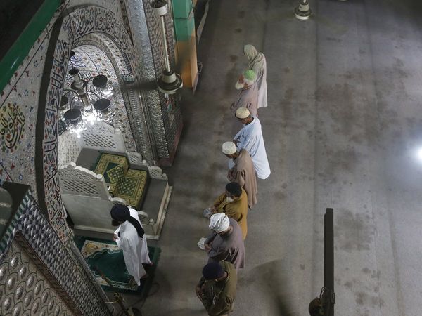 तब्लीगी जमात के फैसलाबाद प्रमुख की कोरोना से मौत, पाकिस्‍तान में आंकड़ा 7 हजार के पार