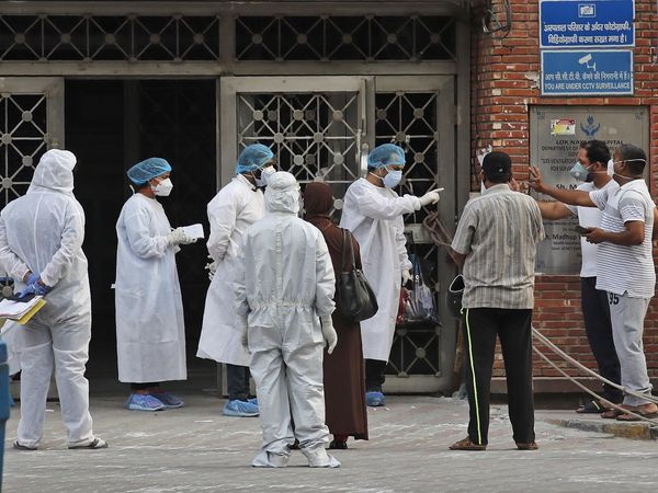 देश में पहली बार 24 घंटों में कोरोना के करीब 10 हजार केस, 10 राज्‍यों में 84 प्रतिशत मामले