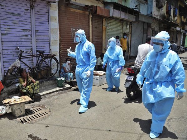 देश में कोरोना संक्रमण के मामले 3 लाख के पार, अगले सप्ताह मुख्यमंत्रियों से बातचीत करेंगे पीएम मोदी