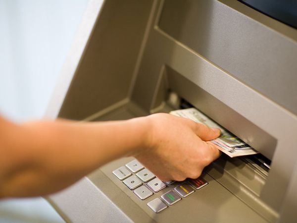 Beware of withdrawing money from ATM! New type of fraud is happening