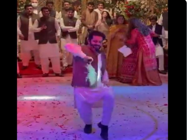 Viral Video Pakistani MP Aamir liaquat Dance Video Goes Viral