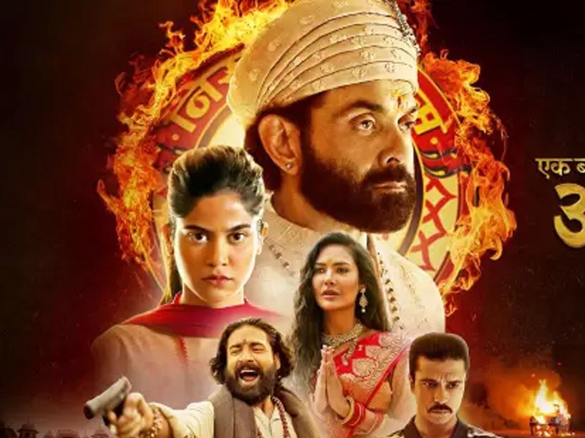 Aashram actors Fees: इतनी तगड़ी फीस लेकर बाबा निराला बने बॉबी देओल, त्रिधा से लेकर ईशा तक ने ली मोटी फीस