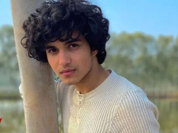 Meet The Family Man 2 actor abhay verma boyfriend of manoj bajpayee daughter ashlesha thakur