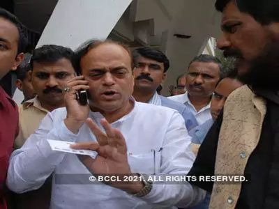 Don't stay at home with daughter alone, devil can possess anytime says SP MLA Abu Azmi Don't stay at home with daughter alone, devil can possess anytime says SP MLA Abu Azmi