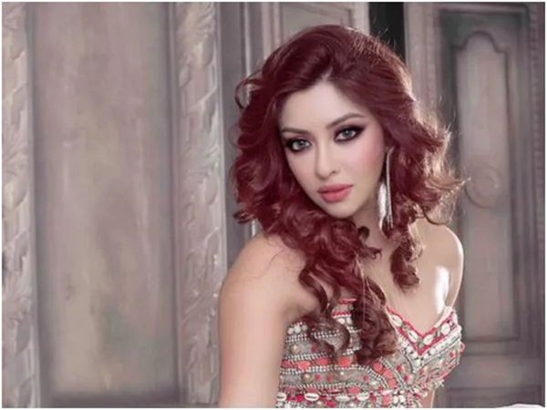 Payal Ghosh admits about depression