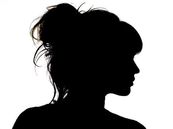 Mumbai Police arrested 25 year old actress for torturing her minor domestic help