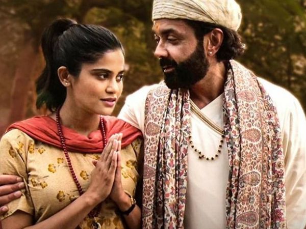 Aditi Pohankar in Aashram 2