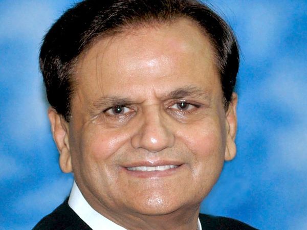 Ahmed Patel demise Gandhi family extremely sad, Rahul and Priyanka said- he was Congress pillar and trusted leader