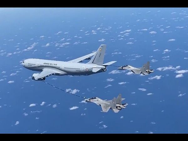 IAF Su 30MKI fighter jets refuel mid-air with tanker aircraft of French Forces watch video