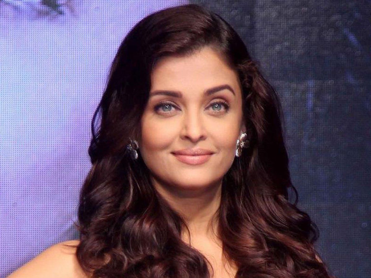 Aishwarya Rai Bachchan Net Worth property houses car collection