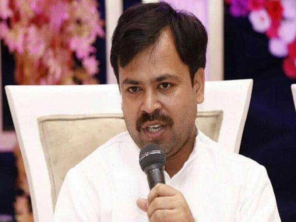 Delhi court convicts AAP MLA Akhilesh Pati Tripathi in 2013 rioting case