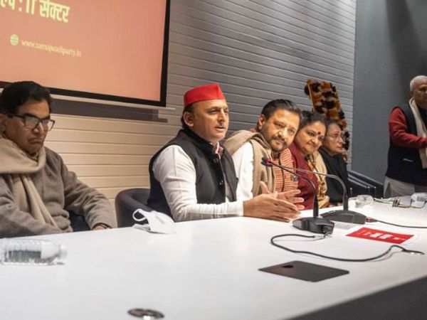 Akhilesh Yadav's taunt - 'Opium Poll' is Opinion Poll, we have to be careful with this