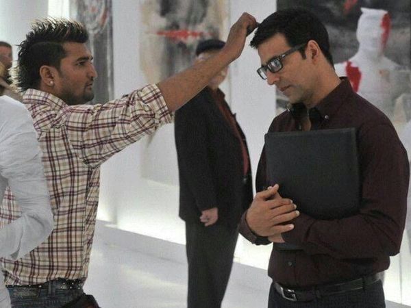 Akshay Kumar Hairdresser Milan Jadhav Dies, Akshay Kumar Hairdresser News