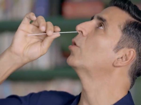 Akshay kumar Share How To COVID-19 Test At Home with CoviSelf