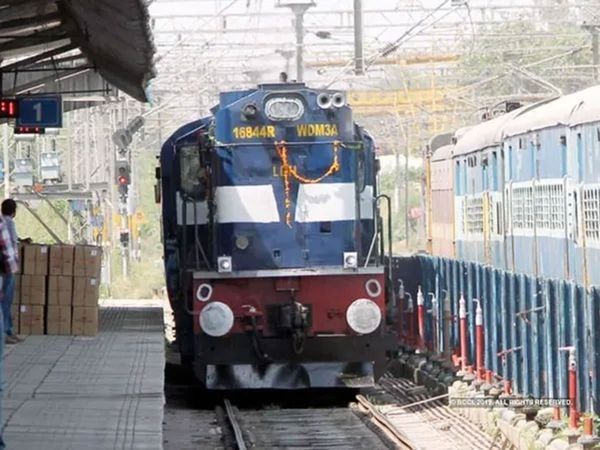 First time ever in the history of Indian Railways, 100% punctuality of trains acheived