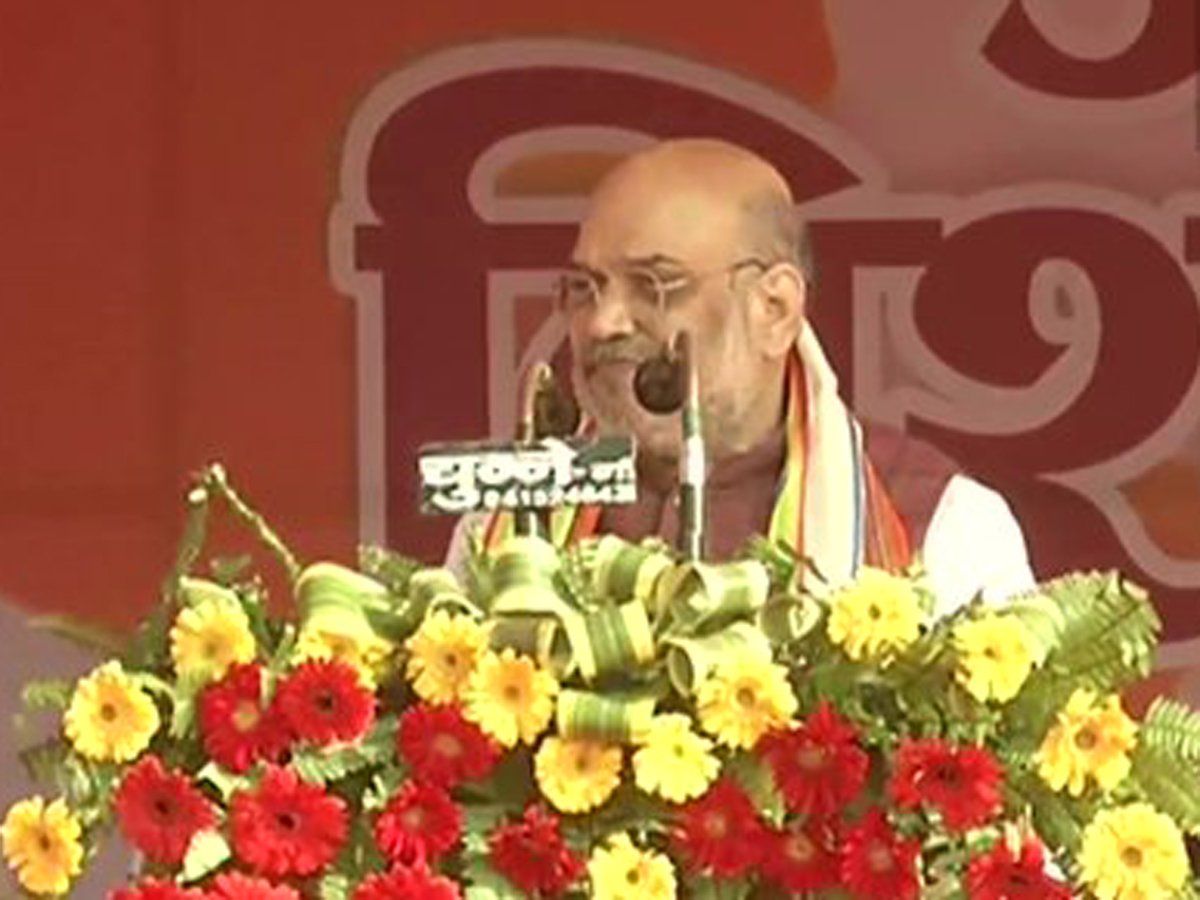 अमित शाह ने अखिलेश यादव को दी चुनौती, 'आपकी दूसरी पीढ़ी भी 370 और ट्रिपल तलाक वापस न ला पाएगी'