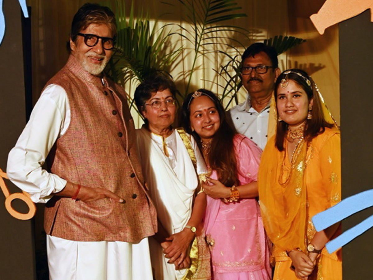 Amitabh Bachchan Makeup Artist अमिताभ बच्चन संग 47 साल से काम कर रहा ये शख्स, आज तक कभी नहीं ली