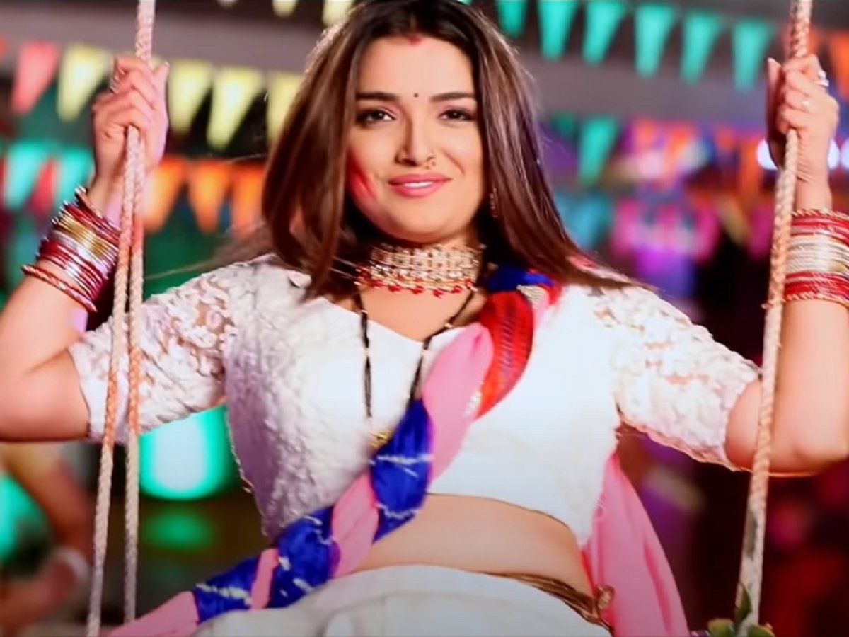 amrapali-dubey-new-superhit-bhojpuri-song-rang-leke-aaja-balamuaa