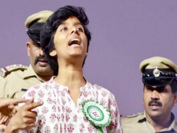 Another video of Amulya Leona goes viral who chant Pakistan Zindabad at anti CAA protest