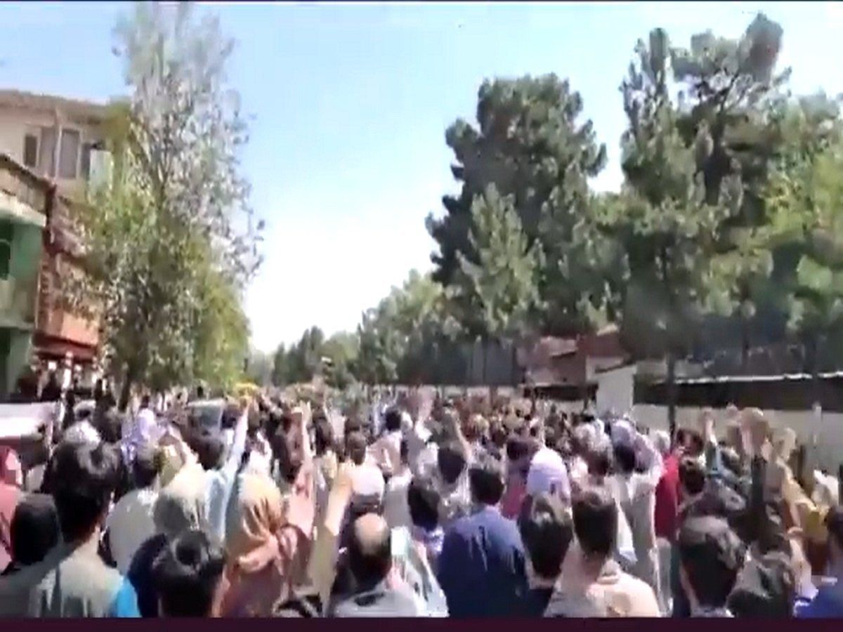 Kabul: काबुल में पाकिस्तान विरोधी रैली में उमड़ा हुजूम, तितर-बितर करने के लिए तालिबान ने चलाईं गोलियां