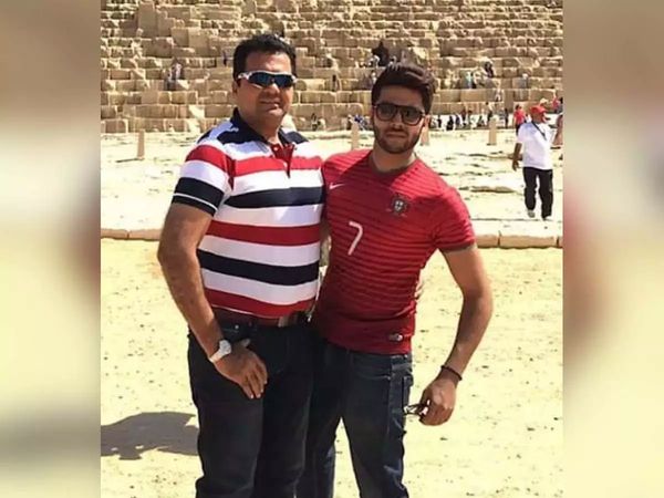 Arbaaz Merchant, Aslam Merchant