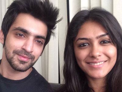 Arijit Taneja, Mrunal Thakur