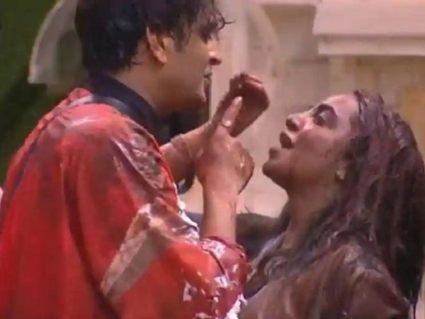 Arshi Khan and Vikas Gupta