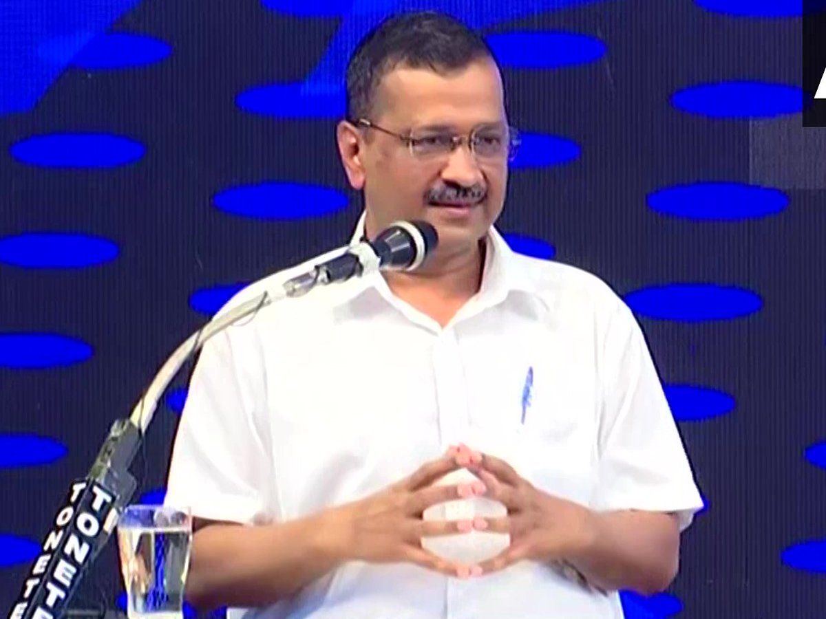 एलडीएफ को टक्कर देने केरल पहुंचे अरविंद केजरीवाल, किया ट्वेंटी 20 पार्टी से गठबंधन