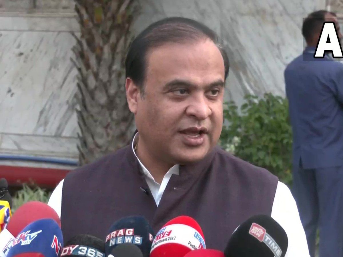 यूनिफॉर्म सिविल कोड पर बोले असम के सीएम, 'कोई भी मुस्लिम महिला नहीं चाहती उसका पति 3 अन्य पत्नियों को घर लाए'
