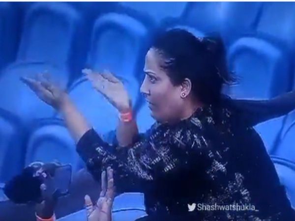 IND VS PAK Aunty Amazing Dance On Team India Victory Video Goes Viral