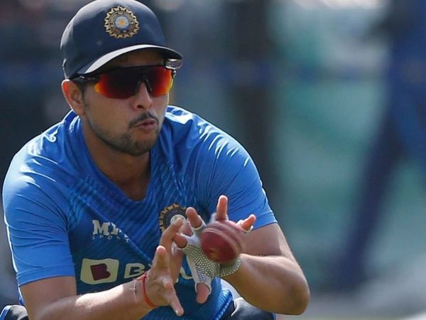 Axar replaces Kuldeep