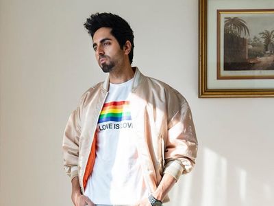 Ayushmann Khurrana used to sing in train Ayushmann Khurrana used to sing in train