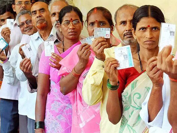Azamgarh Rampur Lok Sabha by elections voting
