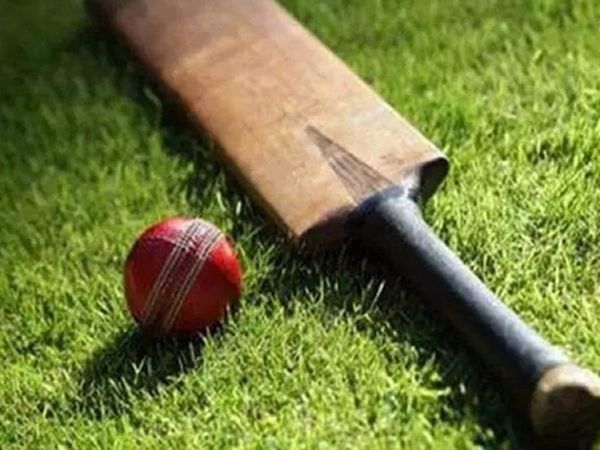 Young cricketer suicides