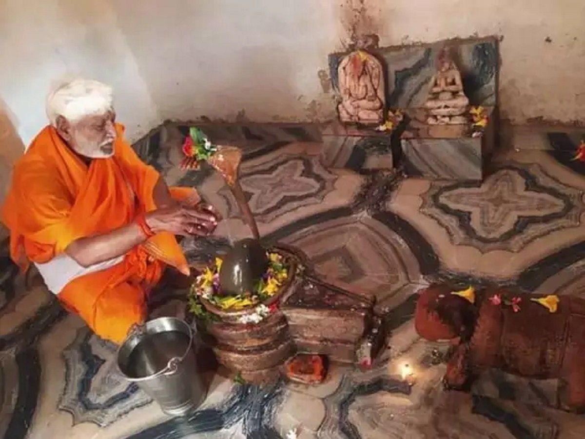 शिवराज के स्वास्थ्य के लिए बीजेपी विधायक ने छोड़ा अन्न और जल, शिव के दरबार में लिया संकल्प