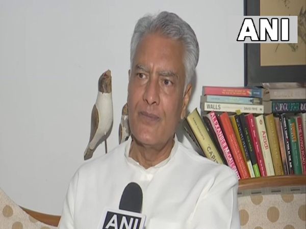 Nation is bigger than any 'Parivarvad', after joining BJP Sunil Jakhar gave advice to Congress