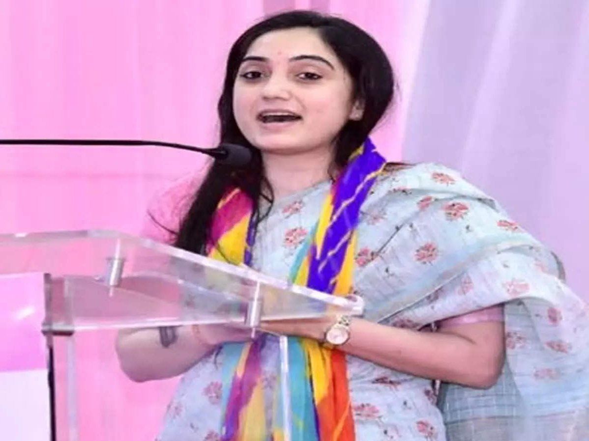 BJP Suspends Nupur Sharma: पैगंबर मुहम्मद पर टिप्पणी करने वाली नुपुर शर्मा को बीजेपी ने किया निलंबित