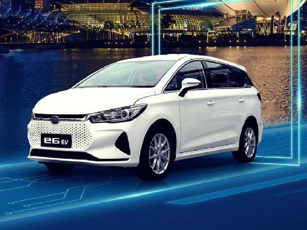 BYD E6 Electric MPV