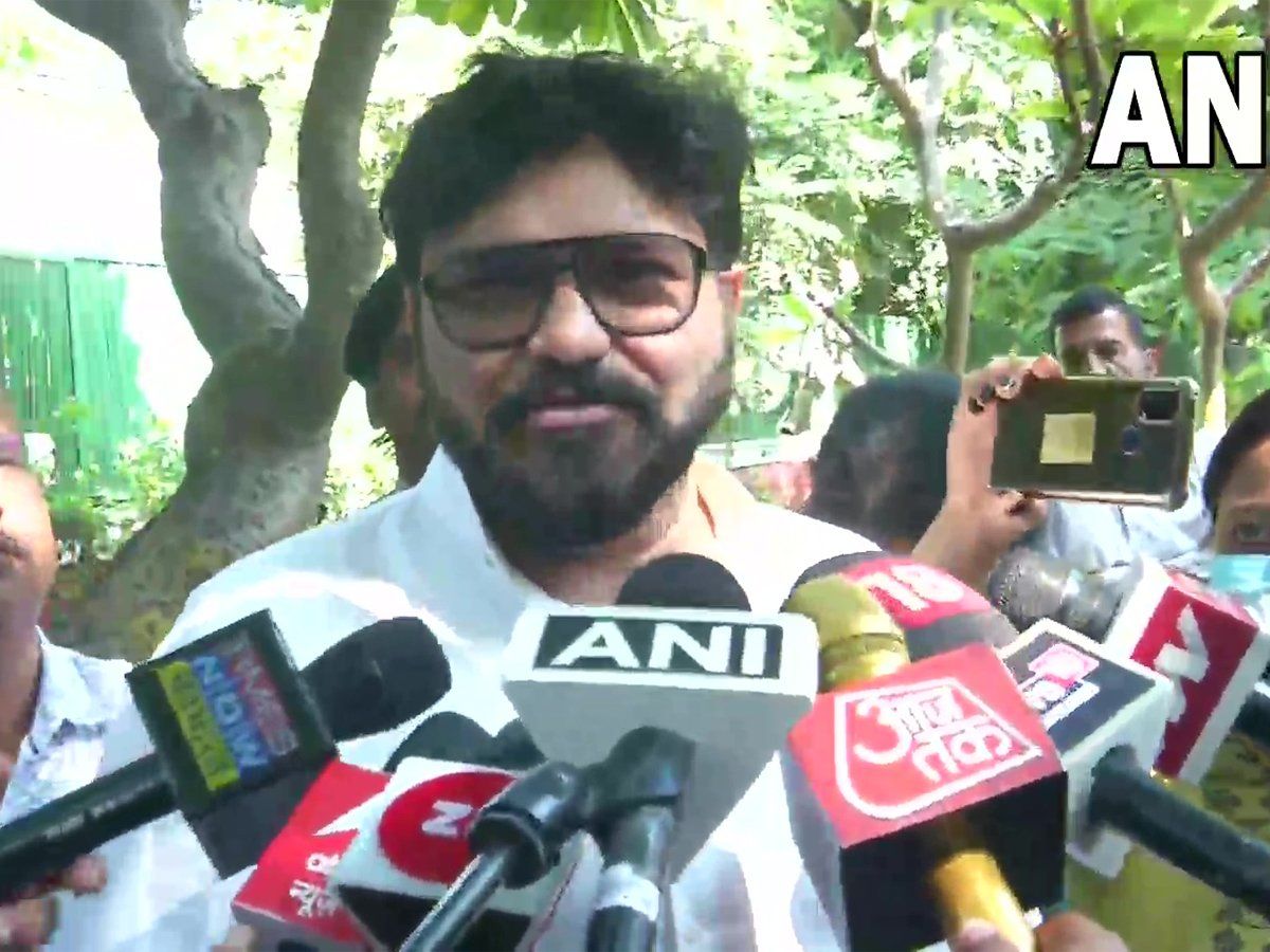 Babul Supriyo : BJP से पूरी तरह से टूटा बाबुल सुप्रियो का नाता, लोकसभा सीट से दिया इस्तीफा