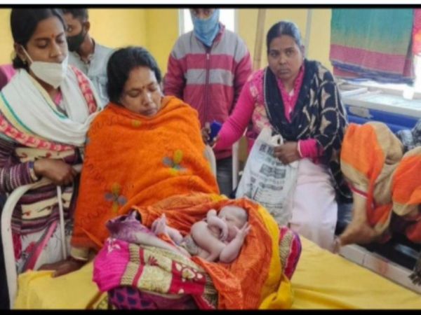 Woman Gave Birth Child With Four Hand And Four Leg In Katihar